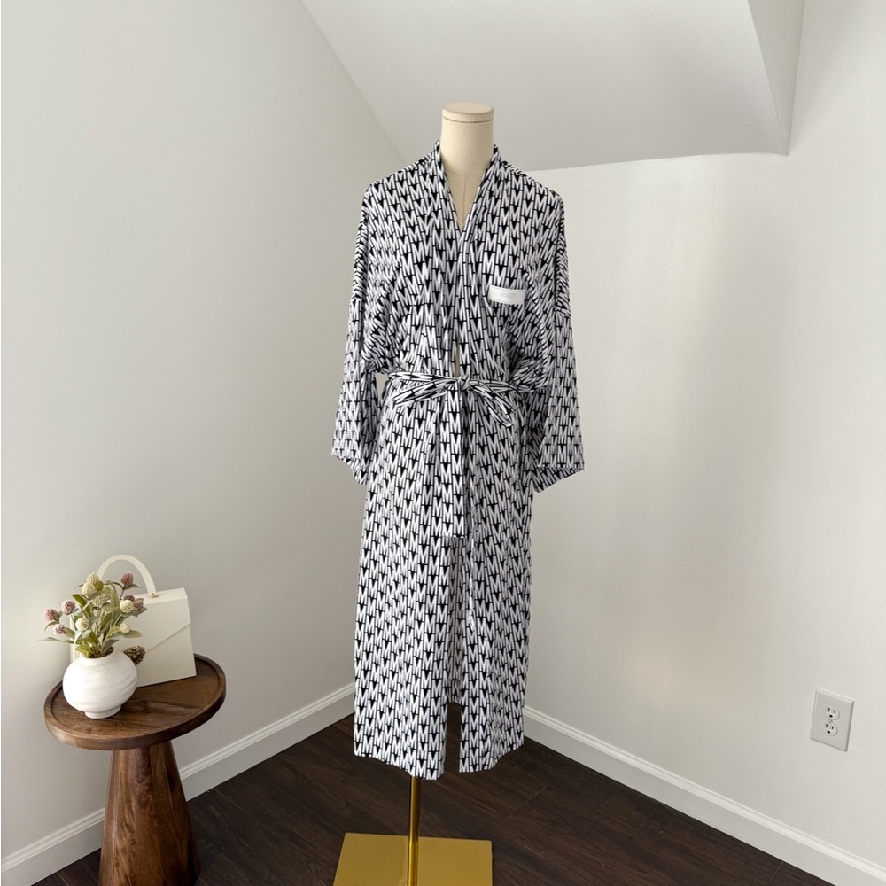 Moschino Monogram Dressing Robe - Picture 5 of 13